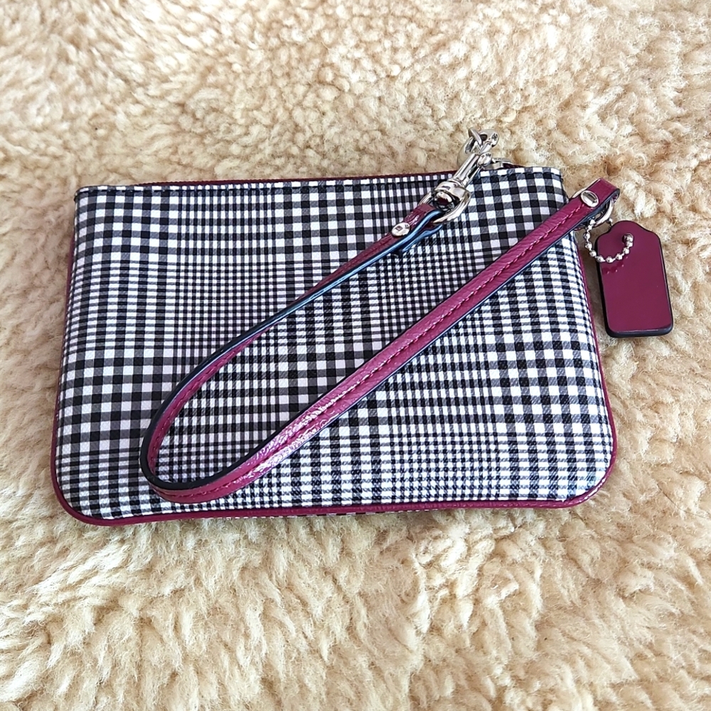NWOT Coach Plaid Wristlet - Picture 4 of 9